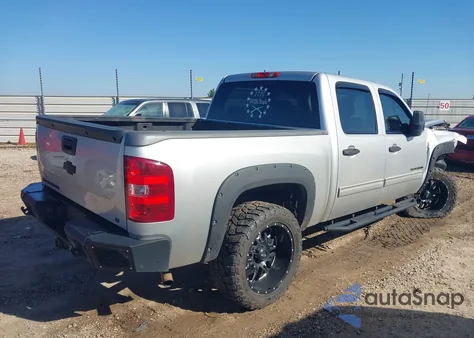 2011 Chevrolet Silverado 1500 Lt z USA, uszkodzony, nr VIN 3GCPKSEA4BG110005